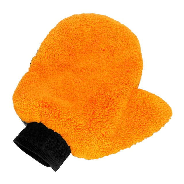 Orange side of the cleaning mitt